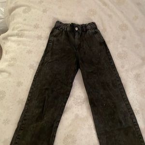 H&M black jeans. Size: 10-11